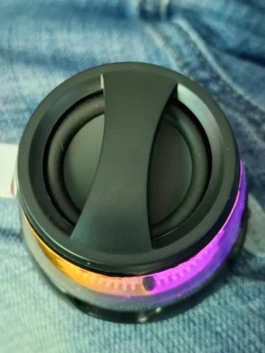 Mini Parlante Magnético LED Bluetooth photo review